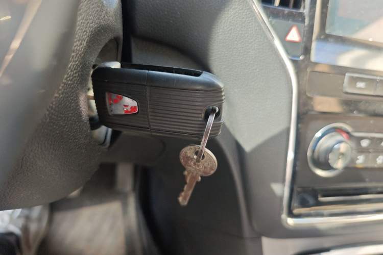 Used Roewe RX5 2018 20T Two-Wheel Drive Manual Flagship Edition Vehicle Key