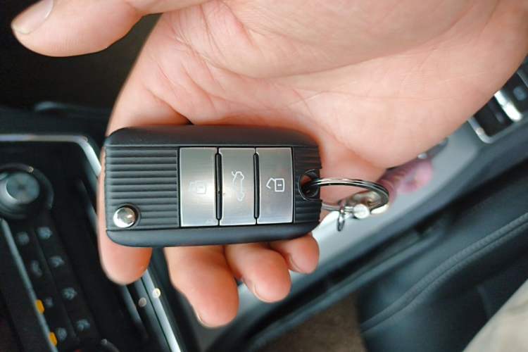 Used Roewe RX5 2018 20T Two-Wheel Drive Automatic Flagship Edition Vehicle Key