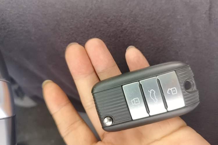 Used Roewe RX5 2018 20T Two-Wheel Drive Automatic Internet Smart Edition Vehicle Key