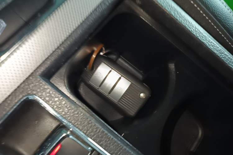 Used Roewe RX5 2018 20T Two-Wheel Drive Automatic Flagship Edition Vehicle Key