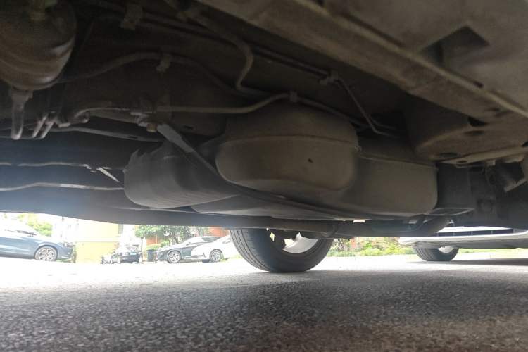 Used Roewe RX5 2019 20T Two-Wheel Drive Manual 4G Connect Platinum Edition Chassis Rear Right