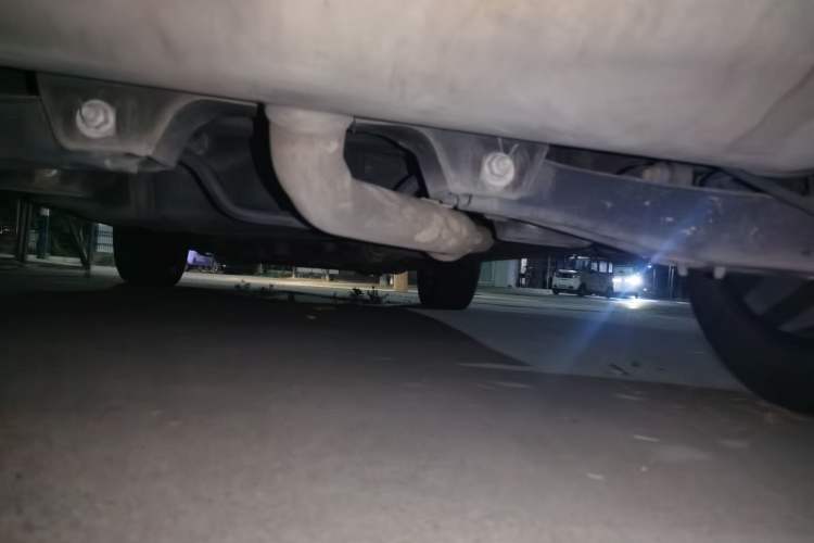 Used Roewe RX5 2019 20T Two-Wheel Drive Manual 4G Connect Platinum Edition Chassis Rear