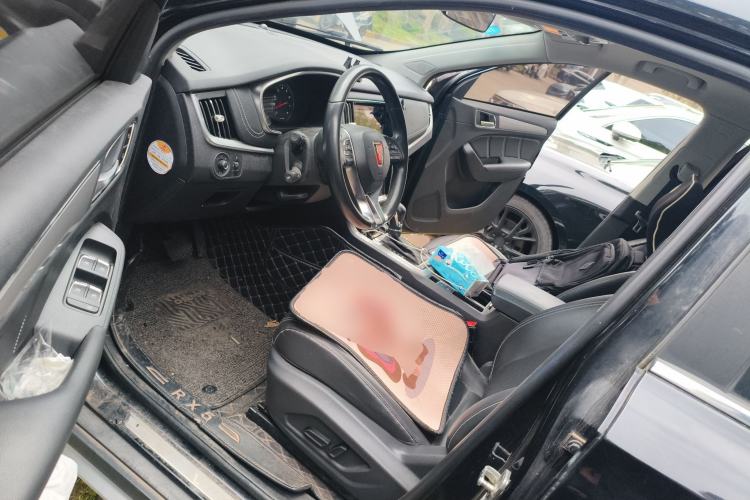 Used Roewe RX5 2019 20T Two-Wheel Drive Automatic 4G Connected Platinum Edition Driver Seat