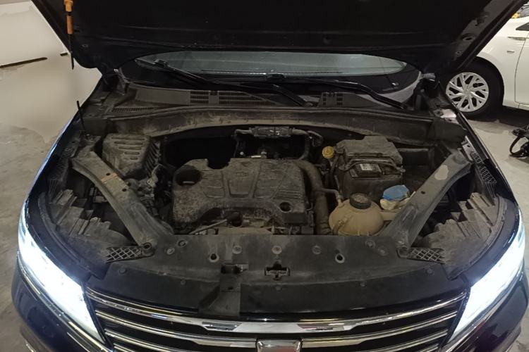 Used Roewe RX5 2019 20T Two-Wheel Drive Automatic 4G Connected Platinum Edition Engine Bay