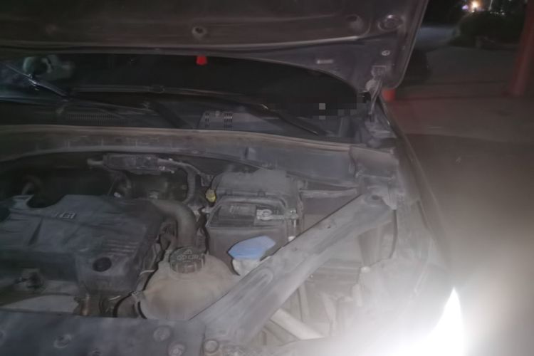Used Roewe RX5 2019 20T Two-Wheel Drive Manual 4G Connect Platinum Edition Engine Bay Left