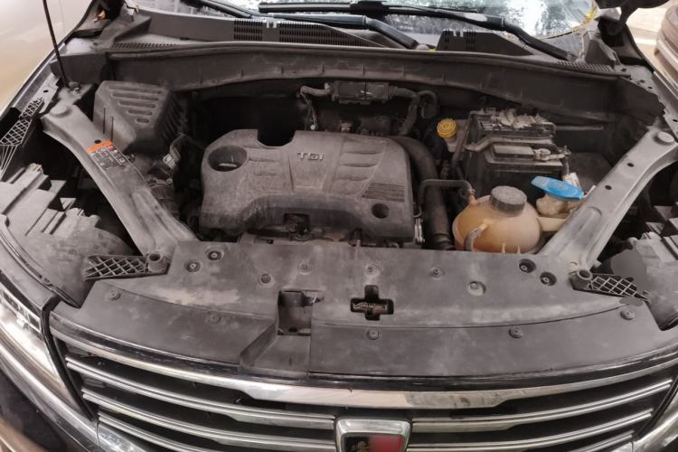 Used Roewe RX5 2019 20T Two-Wheel Drive Automatic 4G Connected Platinum Edition Engine Bay