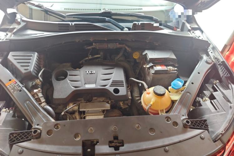 Used Roewe RX5 2019 20T Two-Wheel Drive Automatic 4G Connected Platinum Edition Engine Bay