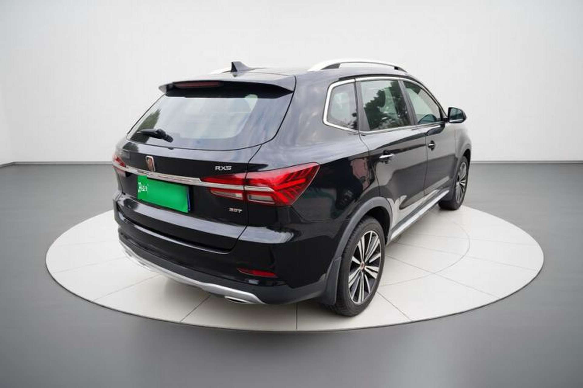 Used Roewe RX5 2019 20T Two-Wheel Drive Automatic 4G Connected Platinum Edition Exterior 5