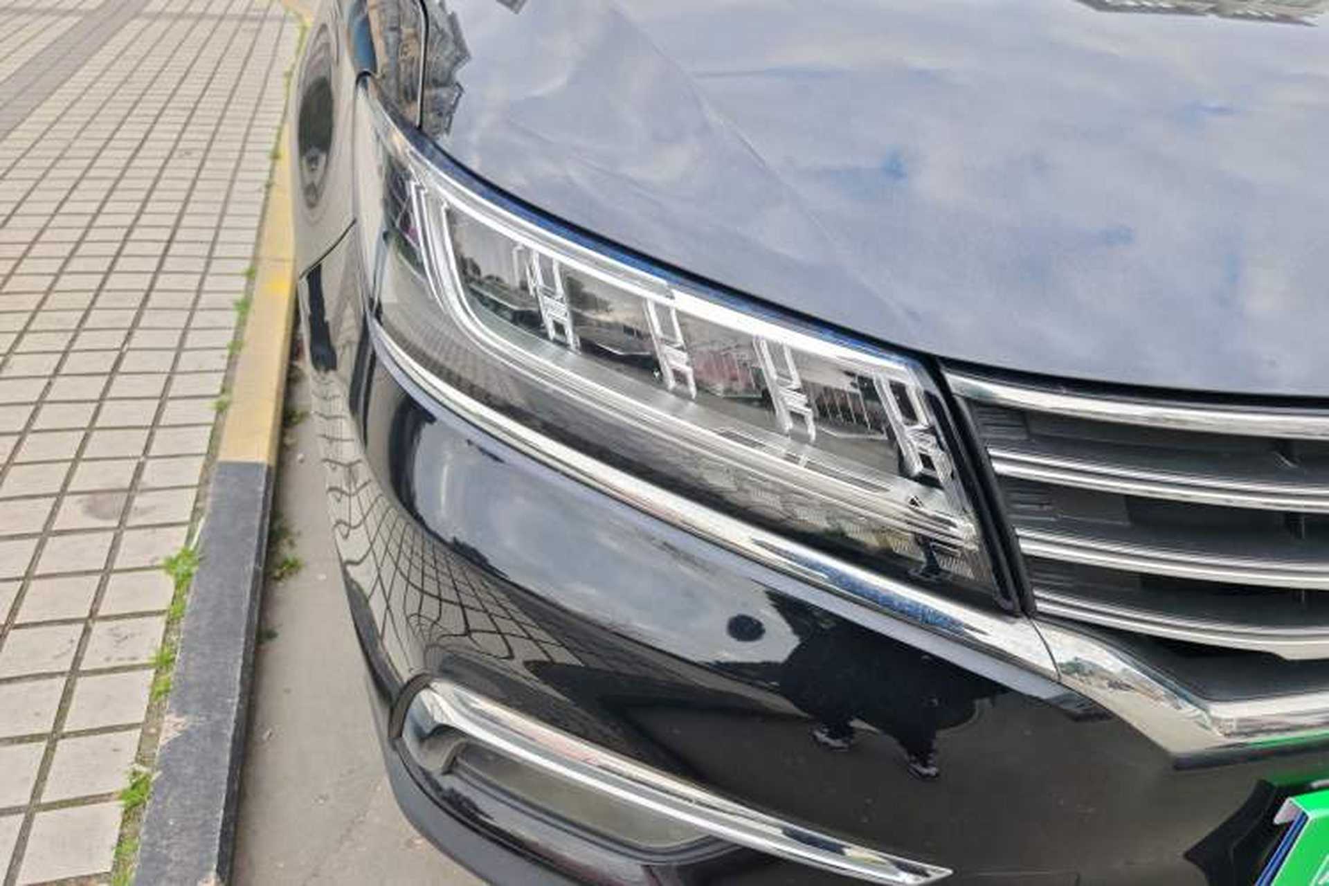 Used Roewe RX5 2019 20T Two-Wheel Drive Automatic 4G Connected Platinum Edition Exterior 6