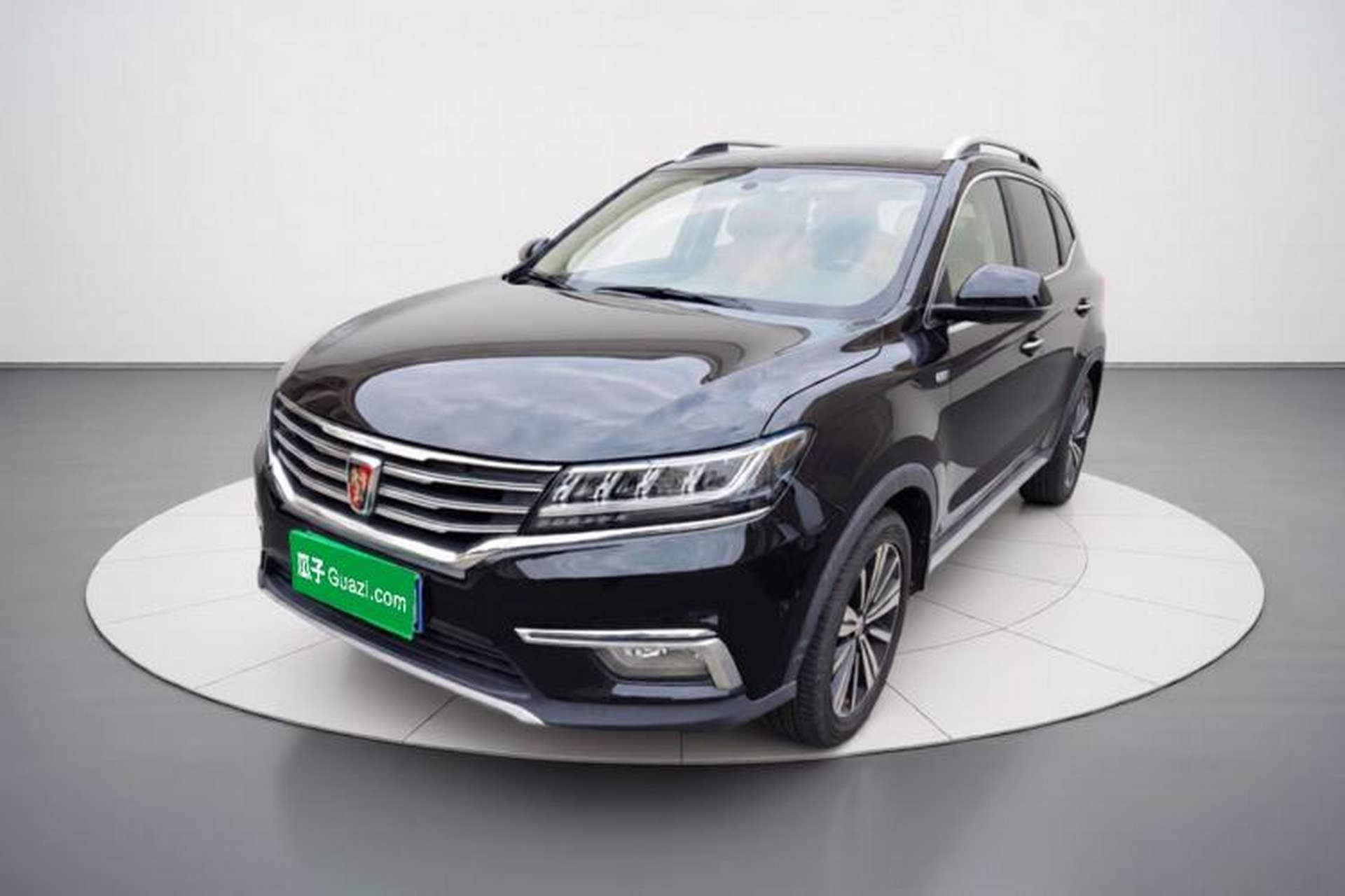 Used Roewe RX5 2019 20T Two-Wheel Drive Automatic 4G Connected Platinum Edition Front Left 45 Deg