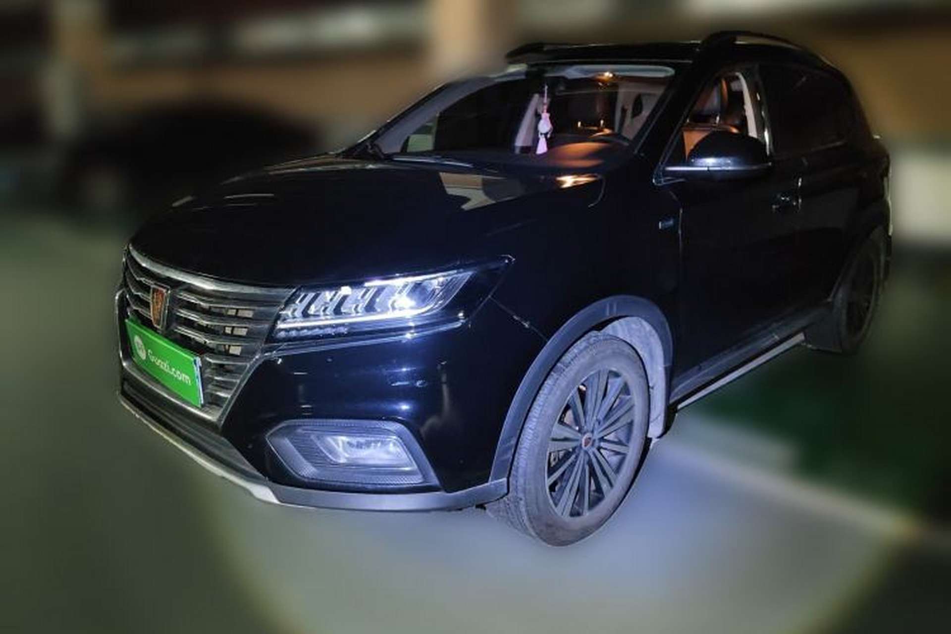 Used Roewe RX5 2019 20T Two-Wheel Drive Automatic 4G Connected Platinum Edition Front Left 45 Deg