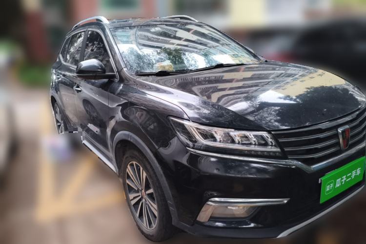 Used Roewe RX5 2019 20T Two-Wheel Drive Automatic 4G Connected Platinum Edition Front Right 45 Deg