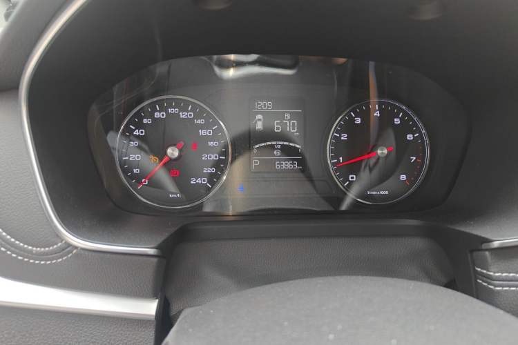 Used Roewe RX5 2019 20T Two-Wheel Drive Automatic 4G Connected Platinum Edition Instrument Cluster