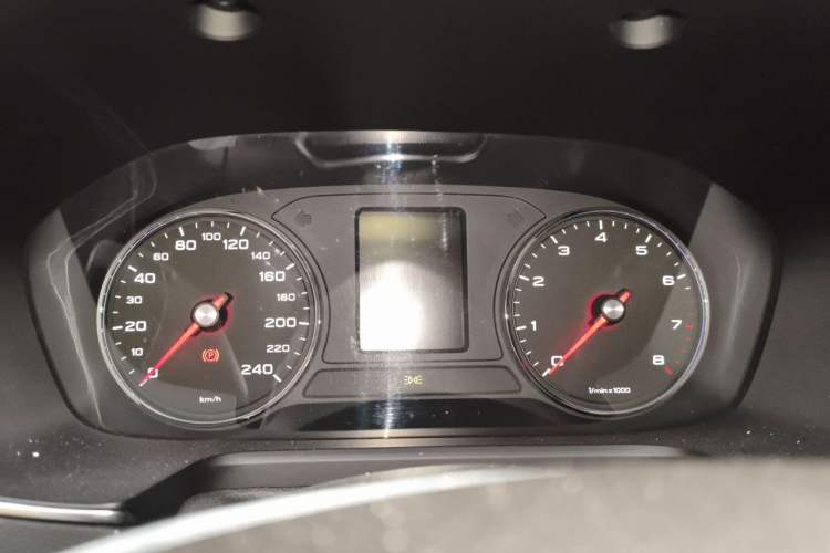 Used Roewe RX5 2019 20T Two-Wheel Drive Automatic 4G Connected Platinum Edition Instrument Cluster