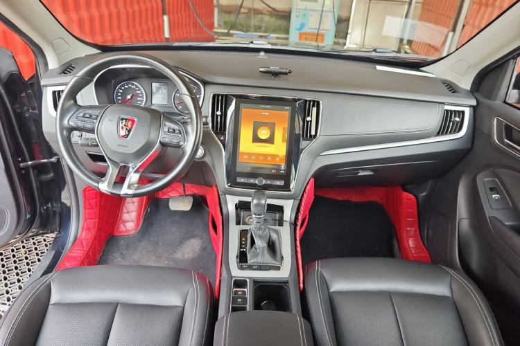 Used Roewe RX5 2019 20T Two-Wheel Drive Automatic 4G Connected Platinum Edition Interior 2