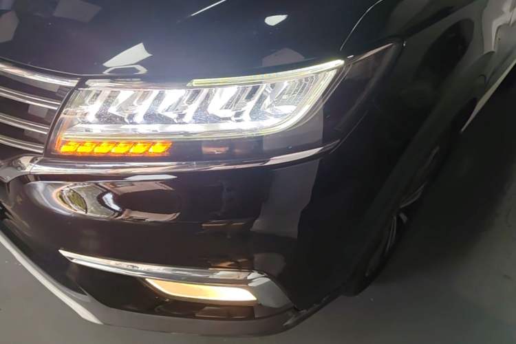 Used Roewe RX5 2019 20T Two-Wheel Drive Automatic 4G Connected Platinum Edition Left Front Headlight