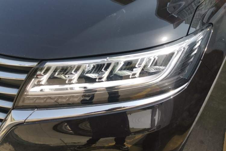 Used Roewe RX5 2019 20T Two-Wheel Drive Automatic Ali Smart Connectivity Platinum Edition Left Front Headlight