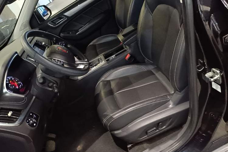Used Roewe RX5 2019 20T Two-Wheel Drive Automatic 4G Connected Platinum Edition Left Front Seat