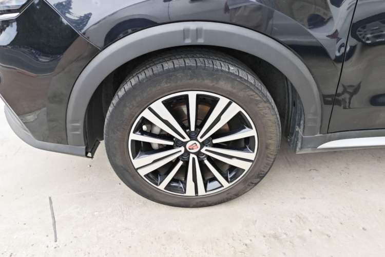Used Roewe RX5 2019 20T Two-Wheel Drive Automatic Ali Smart Connectivity Platinum Edition Left Front Wheel Hub