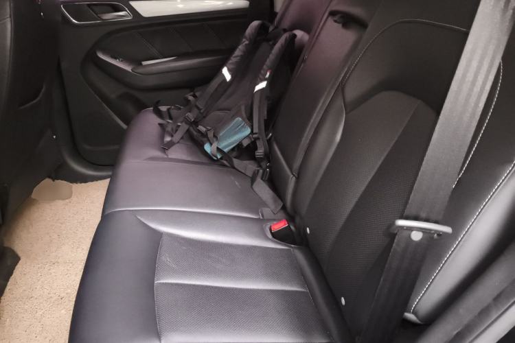 Used Roewe RX5 2019 20T Two-Wheel Drive Automatic 4G Connected Platinum Edition Left Rear Seat