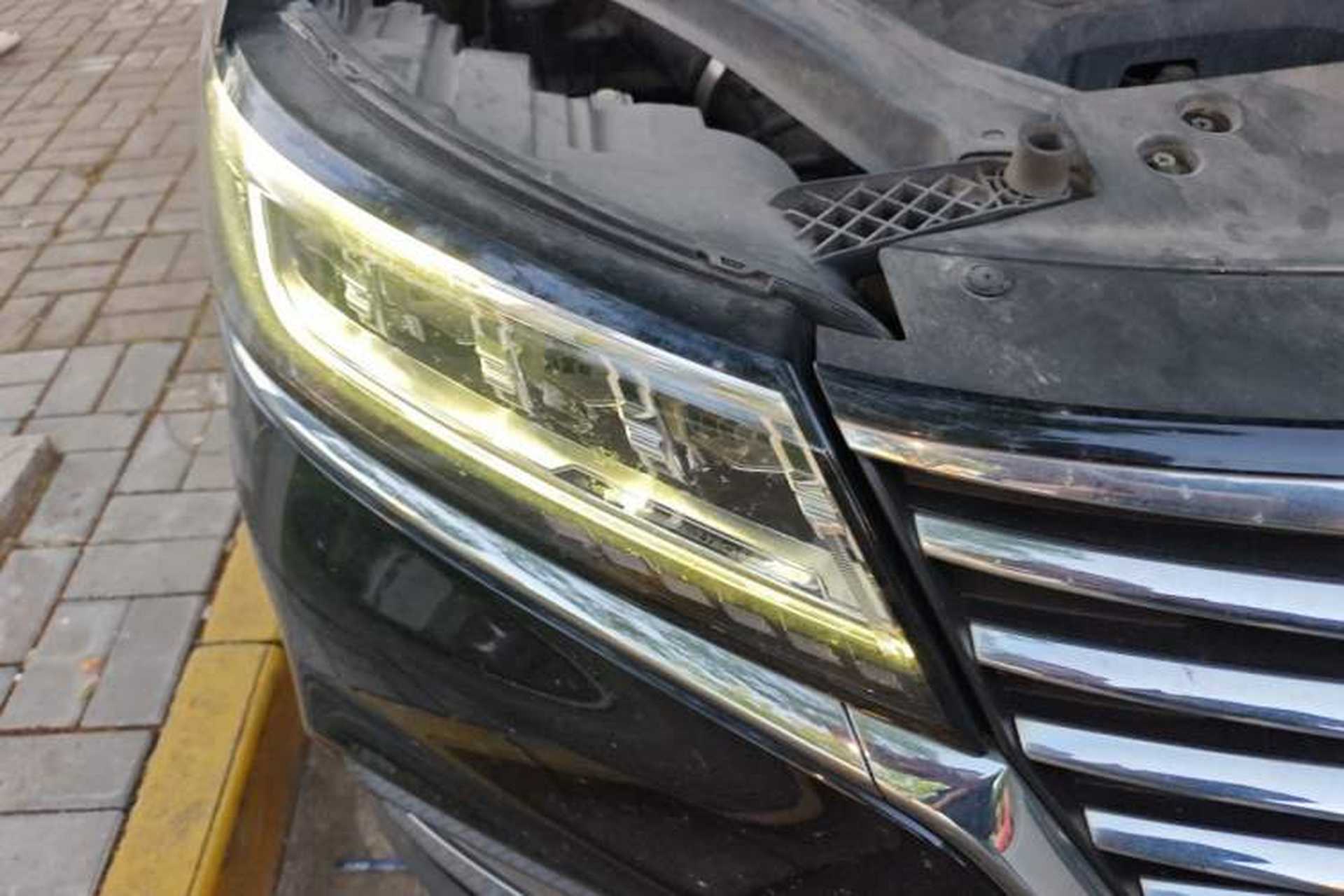 Used Roewe RX5 2019 20T Two-Wheel Drive Automatic Ali Smart Connectivity Platinum Edition Right Front Headlight