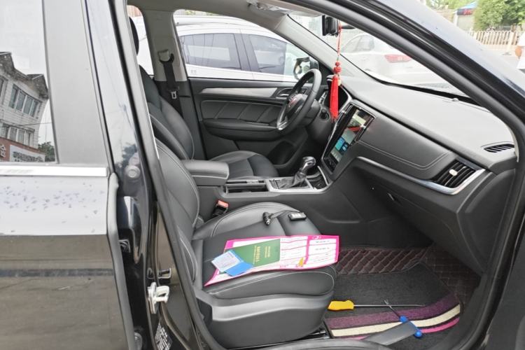 Used Roewe RX5 2019 20T Two-Wheel Drive Automatic Ali Smart Connectivity Platinum Edition Right Front Seat
