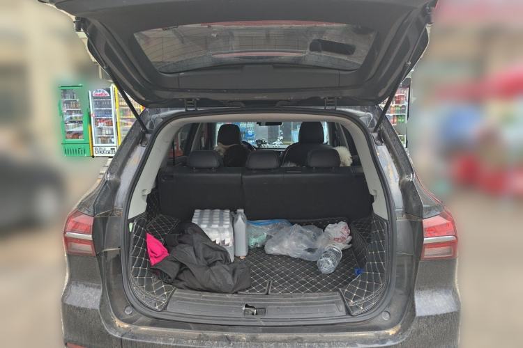 Used Roewe RX5 2019 20T Two-Wheel Drive Automatic Ali Smart Connectivity Platinum Edition Trunk
