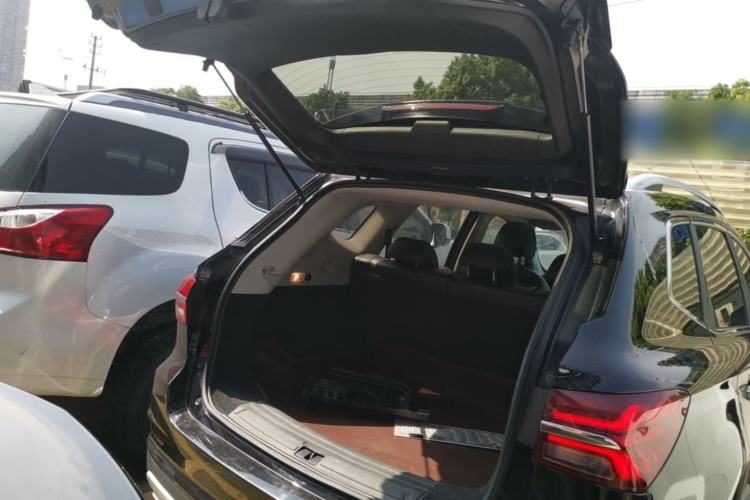 Used Roewe RX5 2019 20T Two-Wheel Drive Automatic Ali Smart Connectivity Platinum Edition Trunk