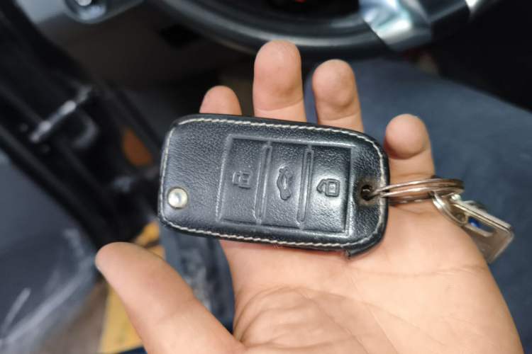 Used Roewe RX5 2019 20T Two-Wheel Drive Automatic 4G Connected Platinum Edition Vehicle Key