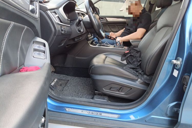 Used Roewe RX5 2019 20T Two-Wheel Drive Automatic 4G Connected Platinum Edition Driver Seat
