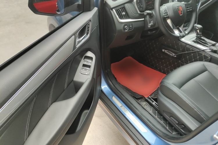 Used Roewe RX5 2019 20T Two-Wheel Drive Automatic Ali Smart Connectivity Platinum Edition Driver Seat
