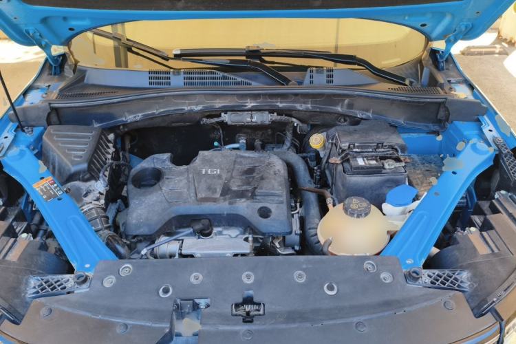 Used Roewe RX5 2019 20T Two-Wheel Drive Automatic 4G Connected Platinum Edition Engine Bay