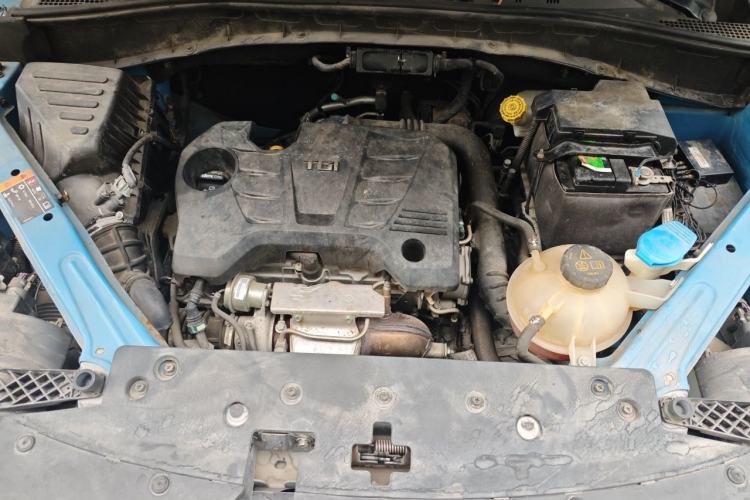 Used Roewe RX5 2019 20T Two-Wheel Drive Automatic 4G Connected Platinum Edition Engine Bay