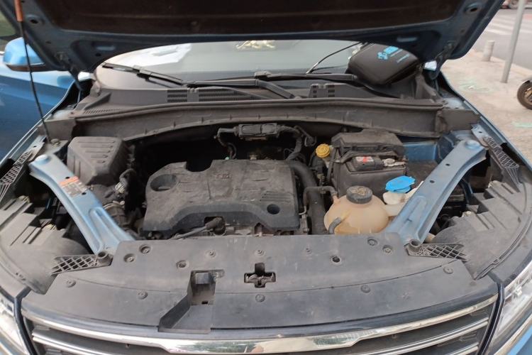 Used Roewe RX5 2019 20T Two-Wheel Drive Automatic 4G Connected Platinum Edition Engine Bay