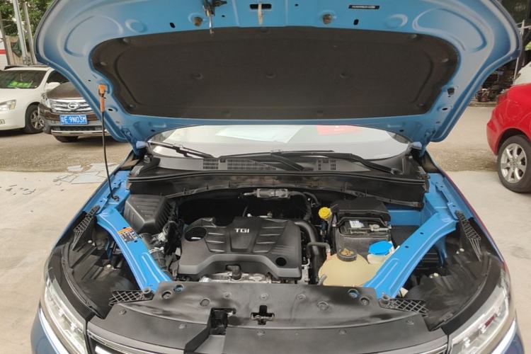 Used Roewe RX5 2019 20T Two-Wheel Drive Automatic Ali Smart Connectivity Platinum Edition Engine Bay