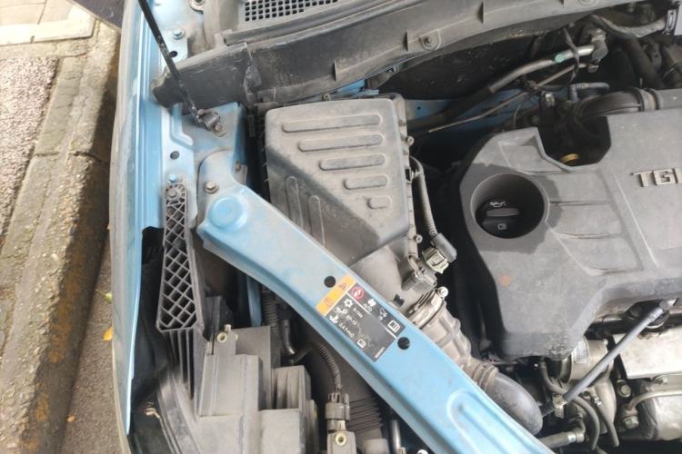 Used Roewe RX5 2019 20T Two-Wheel Drive Automatic 4G Connected Platinum Edition Engine Bay Right
