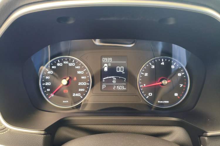 Used Roewe RX5 2019 20T Two-Wheel Drive Automatic 4G Connected Platinum Edition Instrument Cluster