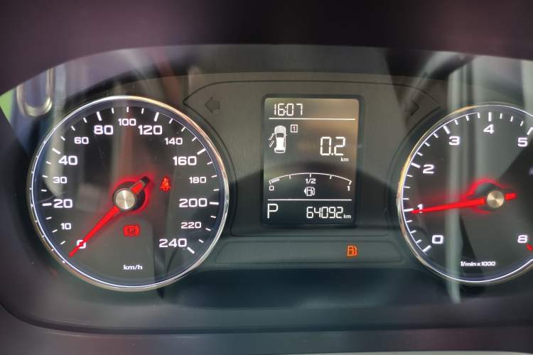 Used Roewe RX5 2019 20T Two-Wheel Drive Automatic 4G Connected Platinum Edition Instrument Cluster