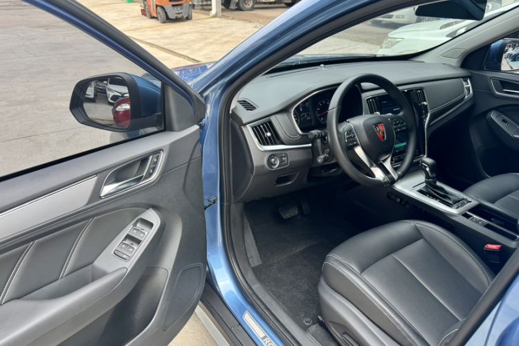 Used Roewe RX5 2019 20T Two-Wheel Drive Automatic Ali Smart Connectivity Platinum Edition Interior 12