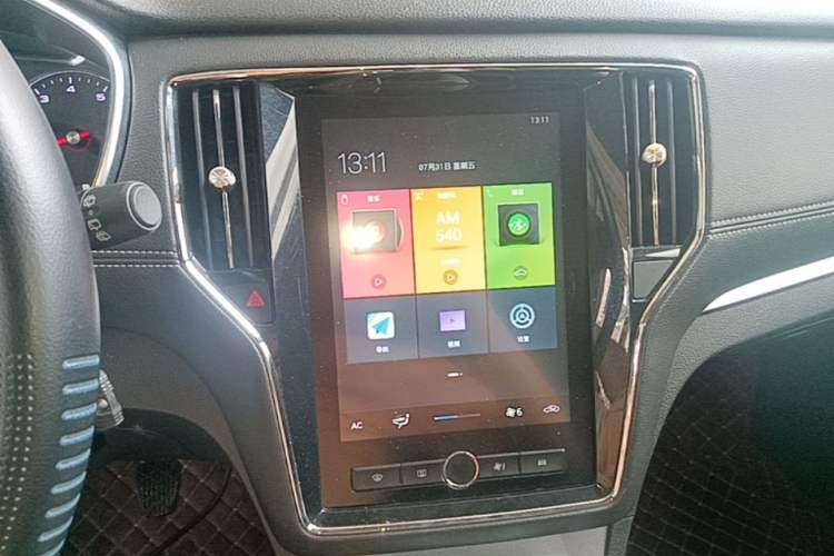 Used Roewe RX5 2019 20T Two-Wheel Drive Manual 4G Connect Platinum Edition Audio And AC Panel
