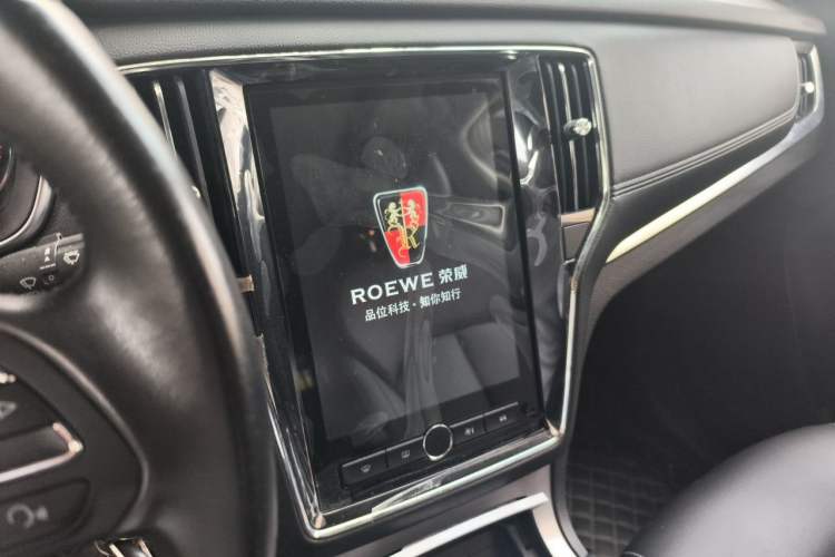 Used Roewe RX5 2019 20T Two-Wheel Drive Manual 4G Connect Platinum Edition Audio And AC Panel