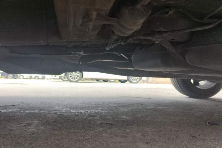 Used Roewe RX5 2019 20T Two-Wheel Drive Manual 4G Connect Platinum Edition Chassis Rear