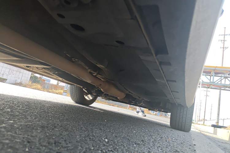 Used Roewe RX5 2019 20T Two-Wheel Drive Automatic 4G Connected Platinum Edition Chassis Rear Right