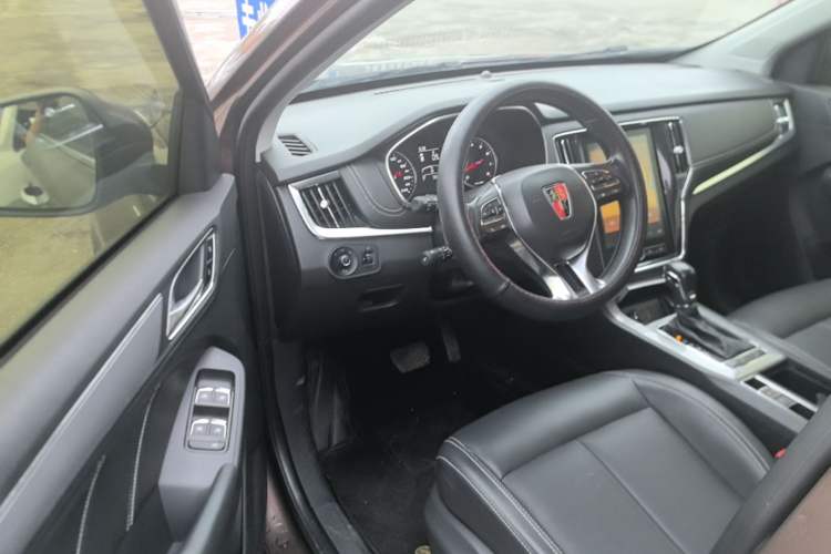 Used Roewe RX5 2019 20T Two-Wheel Drive Automatic 4G Connected Platinum Edition Driver Seat