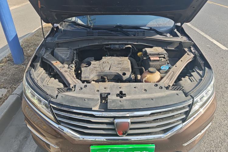 Used Roewe RX5 2019 20T Two-Wheel Drive Automatic 4G Connected Platinum Edition Engine Bay