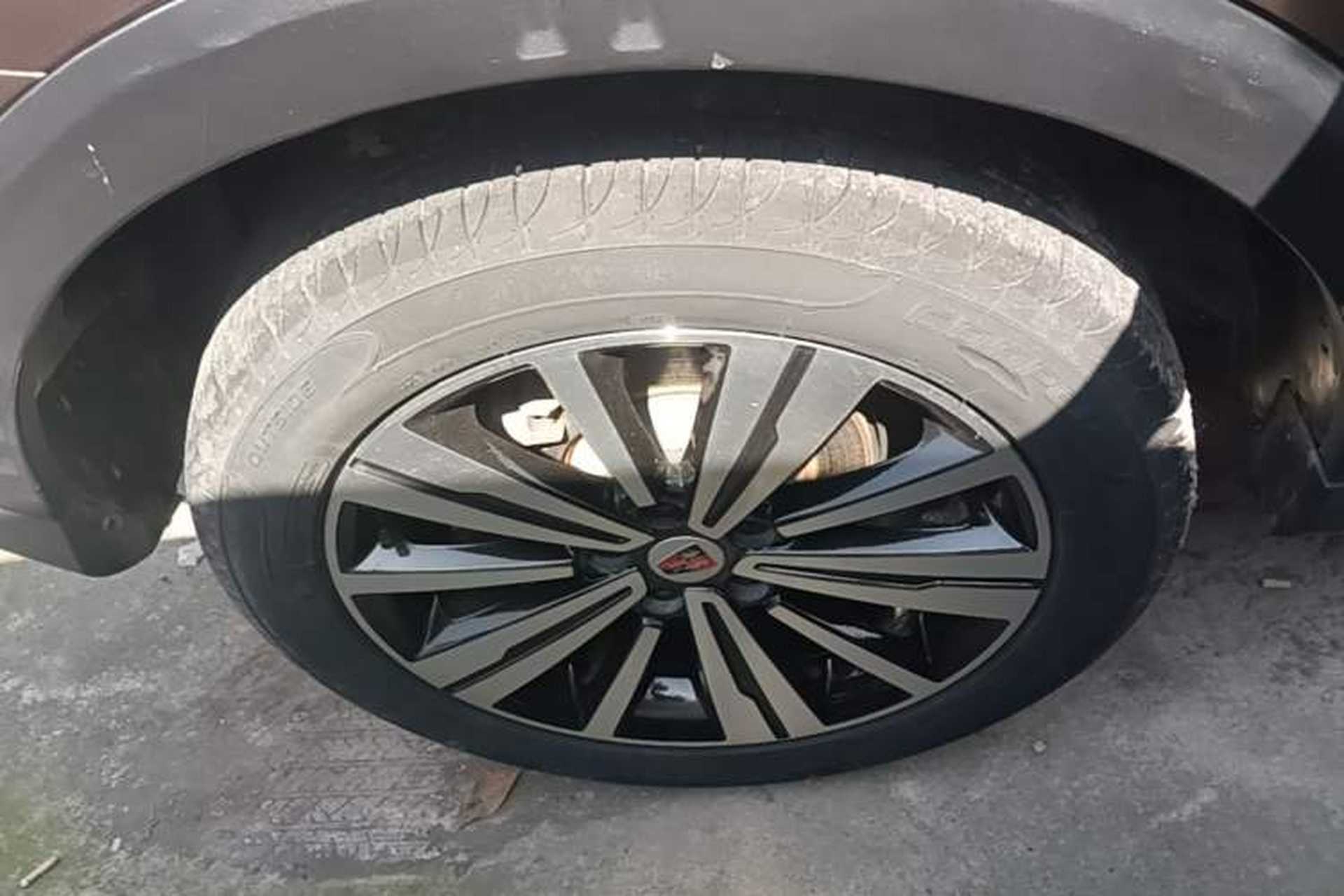 Used Roewe RX5 2019 20T Two-Wheel Drive Automatic Ali Smart Connectivity Platinum Edition Exterior 2