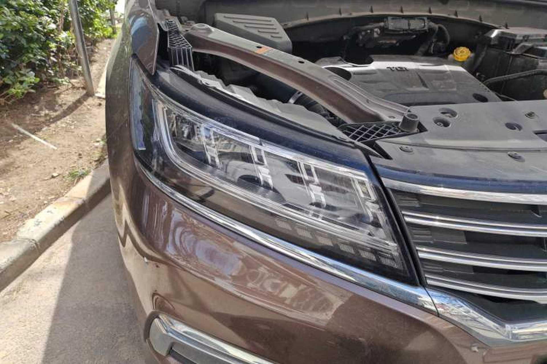 Used Roewe RX5 2019 20T Two-Wheel Drive Automatic 4G Connected Platinum Edition Exterior 3