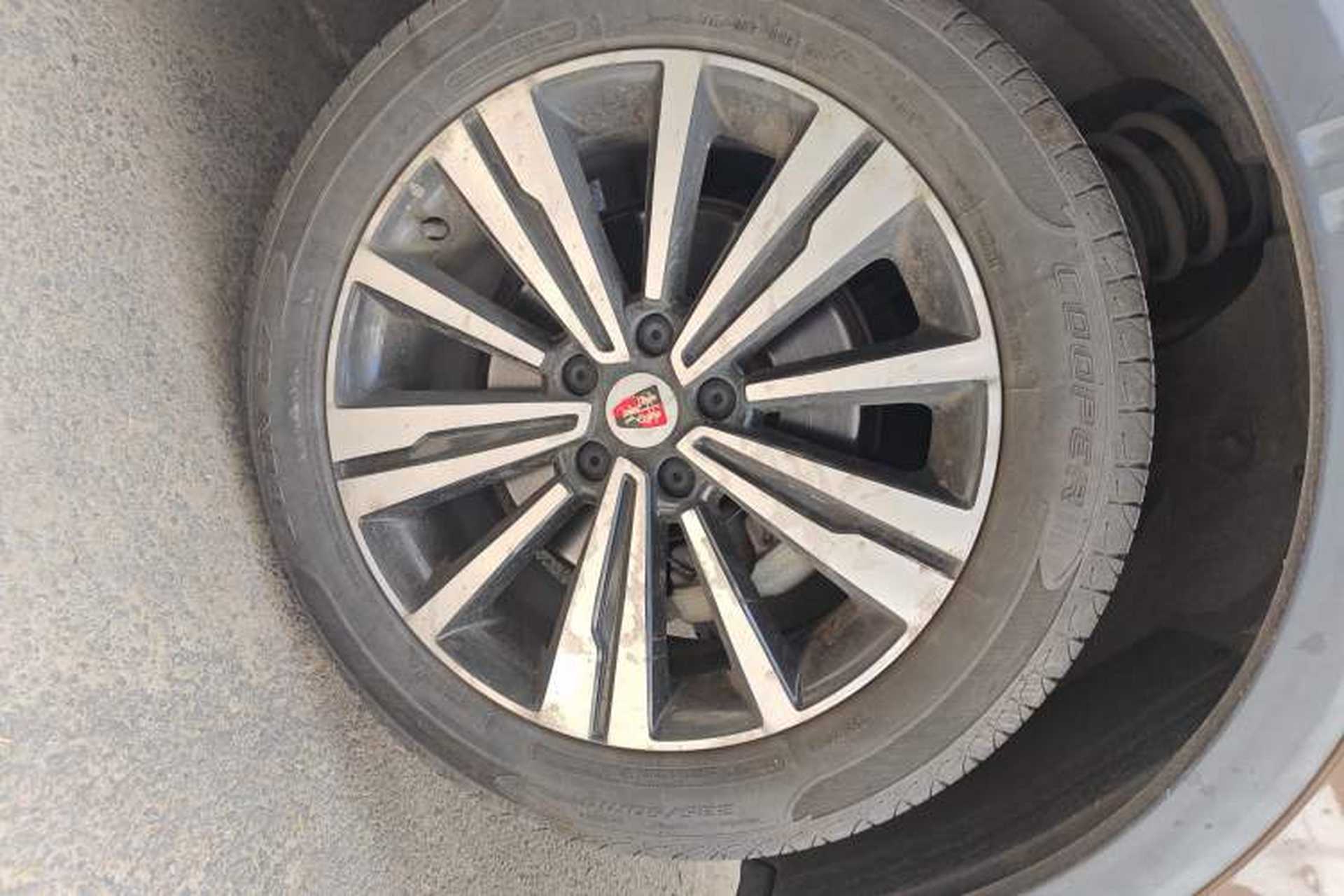 Used Roewe RX5 2019 20T Two-Wheel Drive Automatic 4G Connected Platinum Edition Exterior 4