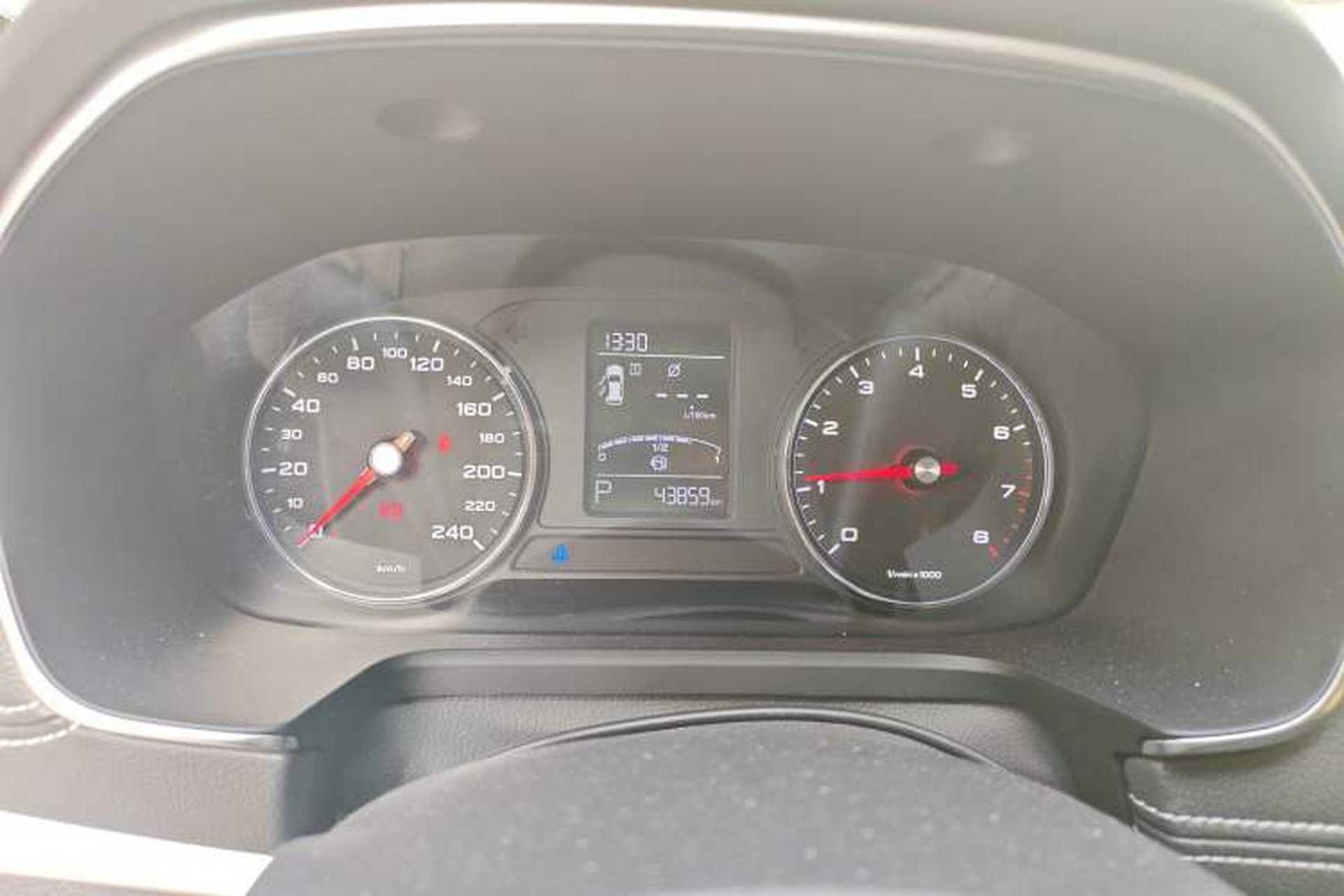 Used Roewe RX5 2019 20T Two-Wheel Drive Automatic 4G Connected Platinum Edition Instrument Cluster