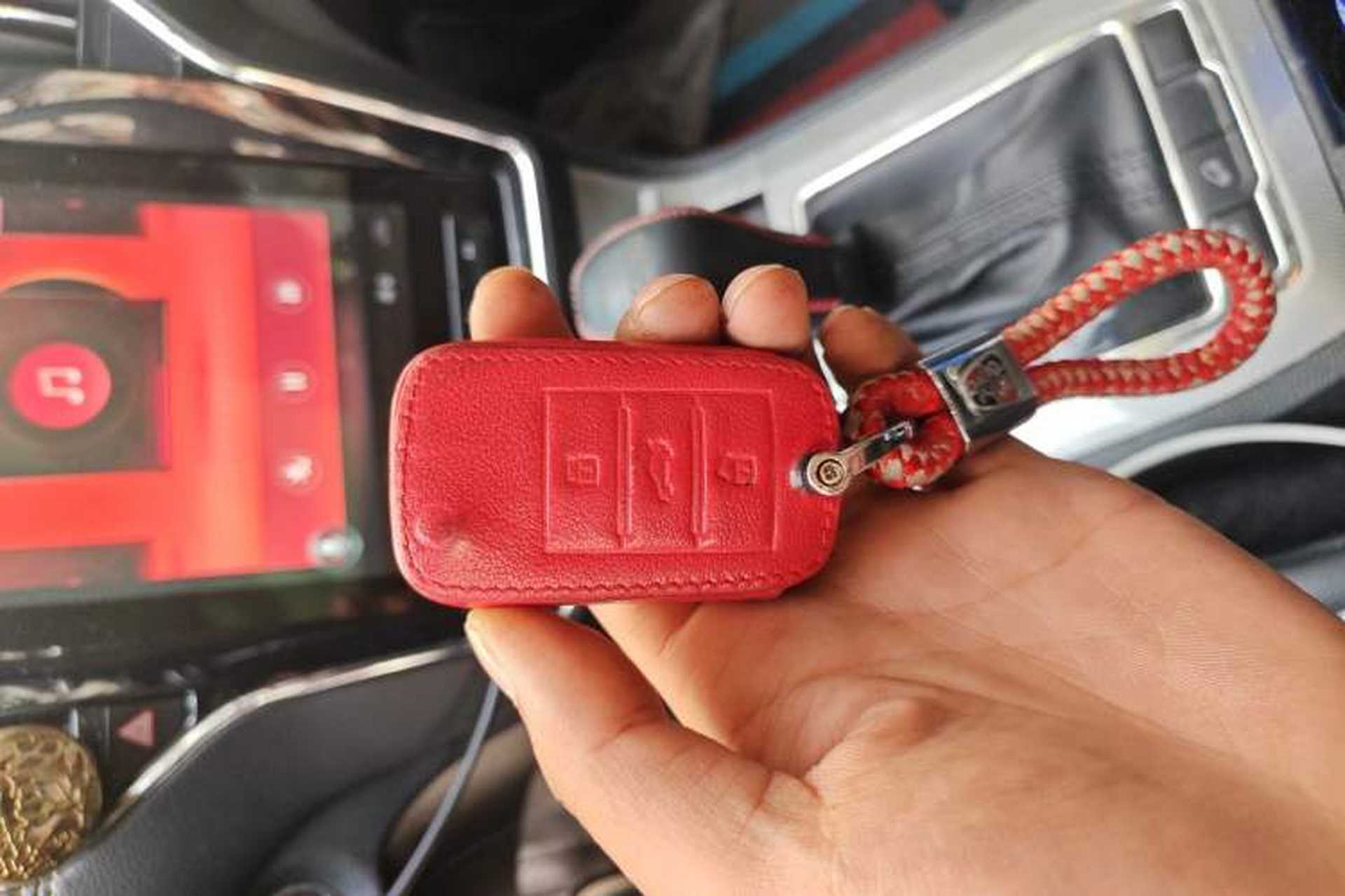 Used Roewe RX5 2019 20T Two-Wheel Drive Automatic 4G Connected Platinum Edition Interior 1